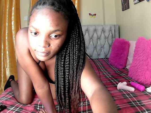 Lovelyquincy webcam