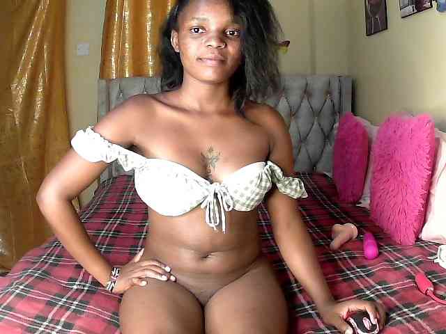 Lovelyquincy webcam