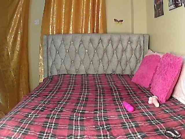 Lovelyquincy webcam
