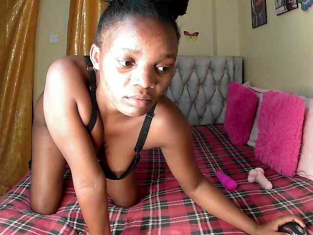 Lovelyquincy webcam