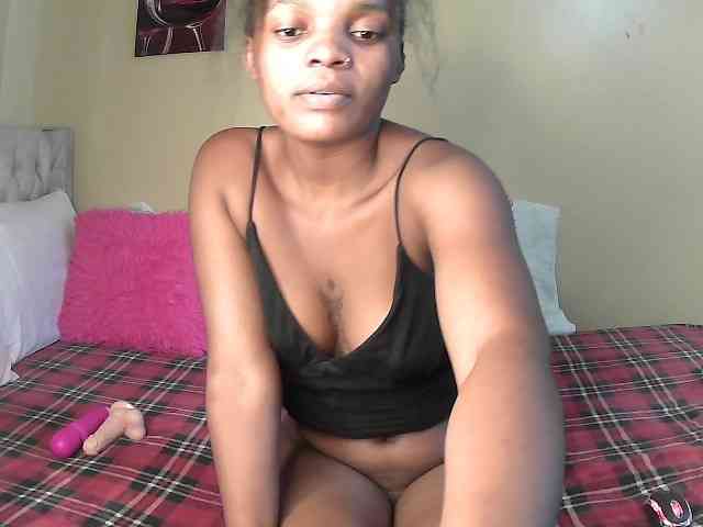 Lovelyquincy webcam