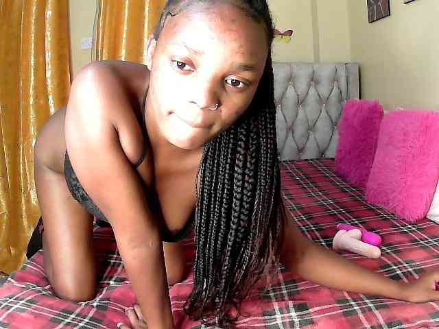Lovelyquincy webcam