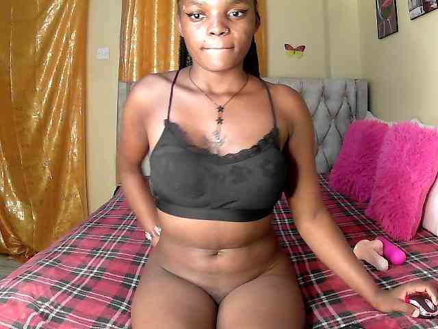 Lovelyquincy webcam