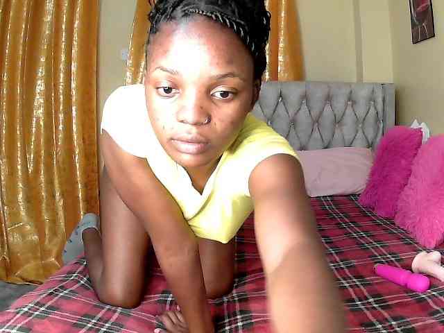 Lovelyquincy webcam