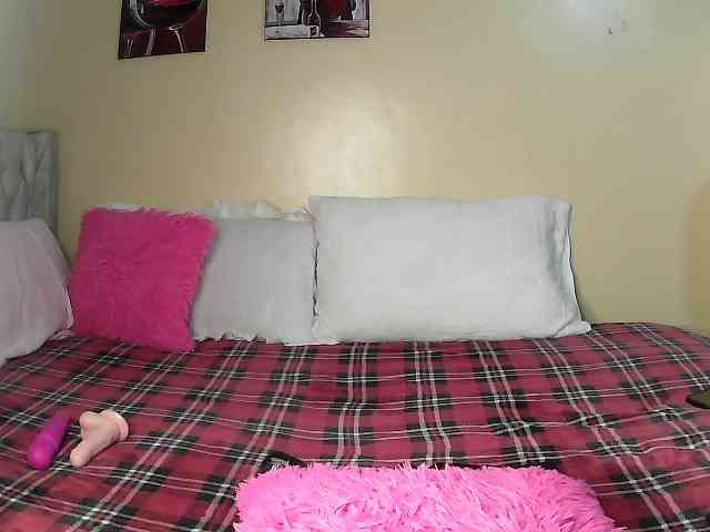Lovelyquincy webcam