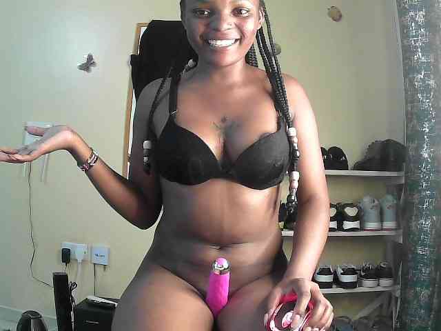 Lovelyquincy webcam