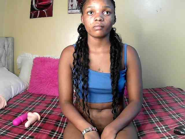 Lovelyquincy webcam