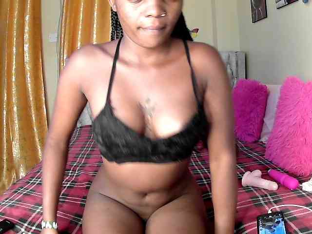 Lovelyquincy webcam