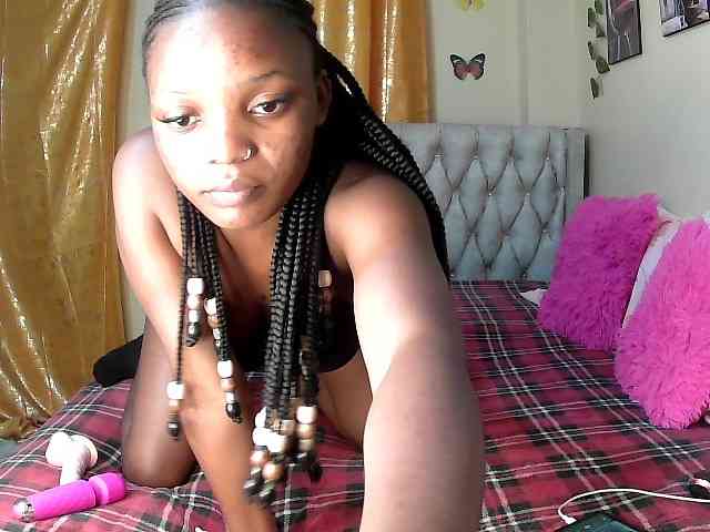 Lovelyquincy webcam