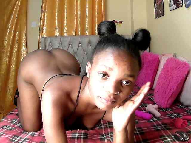 Lovelyquincy webcam