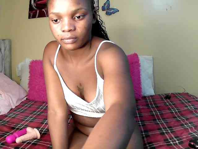 Lovelyquincy webcam