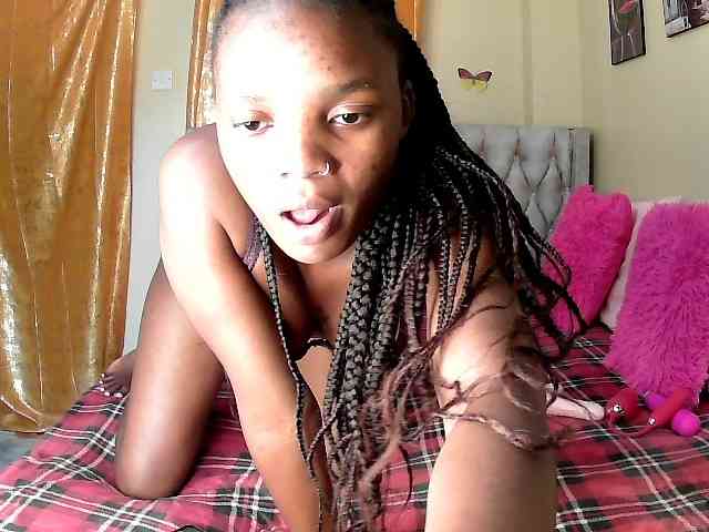 Lovelyquincy webcam