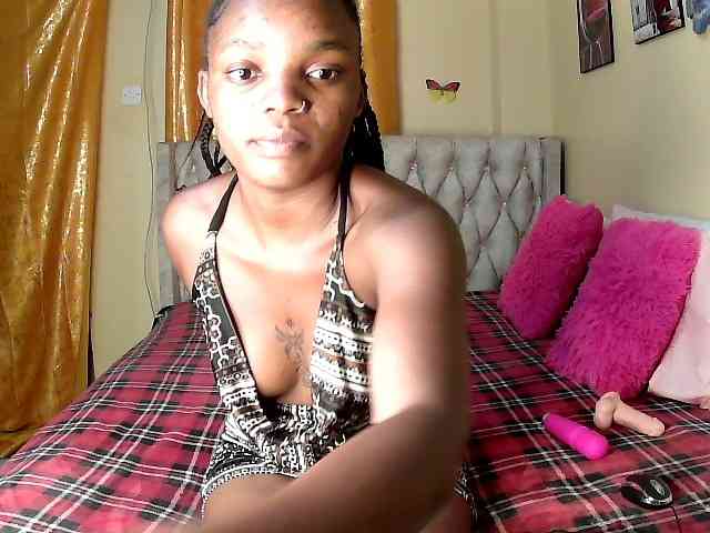 Lovelyquincy webcam