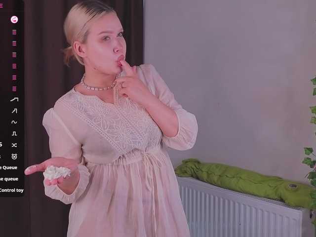 Virelya live cam on BongaCams