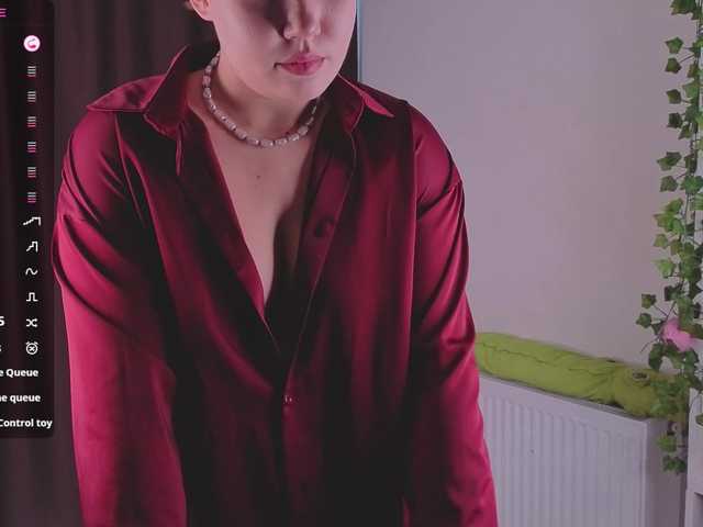 Virelya live cam on BongaCams
