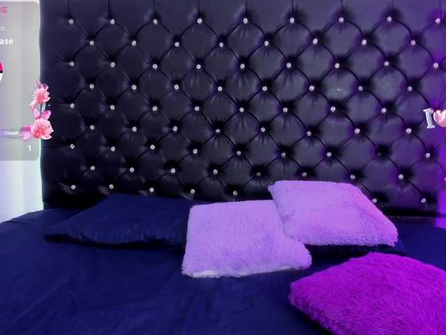 SharonStorm's BongaCams show and profile