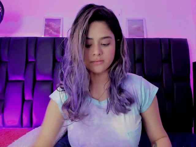 SharonStorm webcam