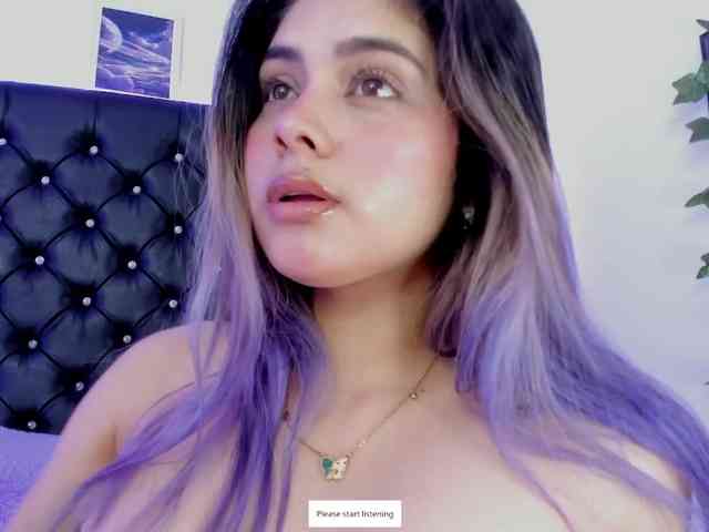 SharonStorm webcam