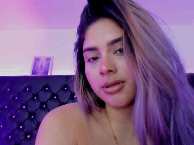 SharonStorm webcam