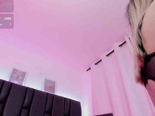 SharonStorm webcam