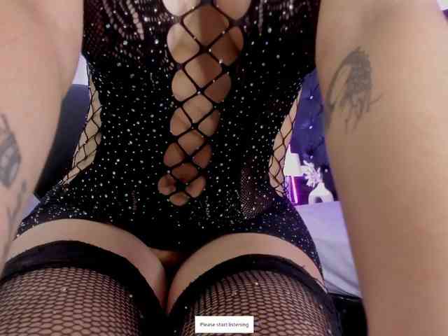 SharonStorm webcam