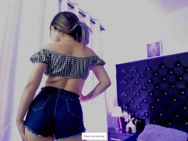 SharonStorm webcam