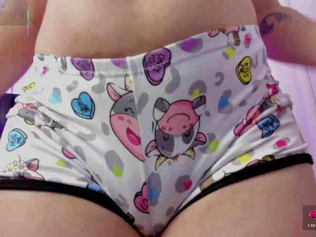 SharonStorm webcam