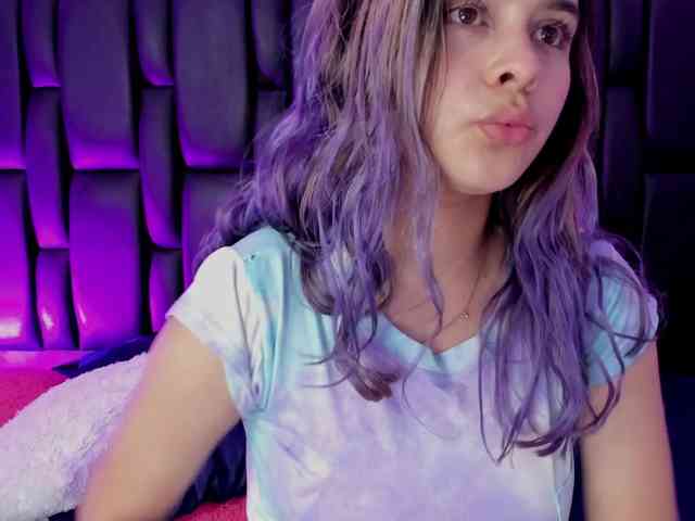 SharonStorm webcam