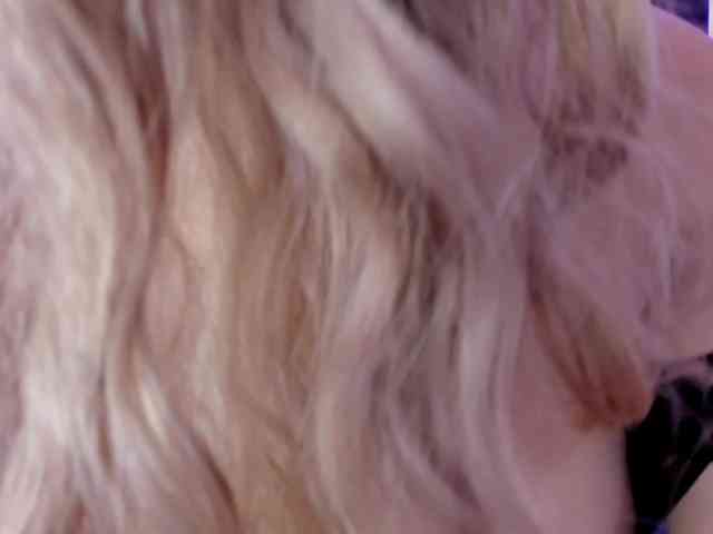 SharonStorm webcam