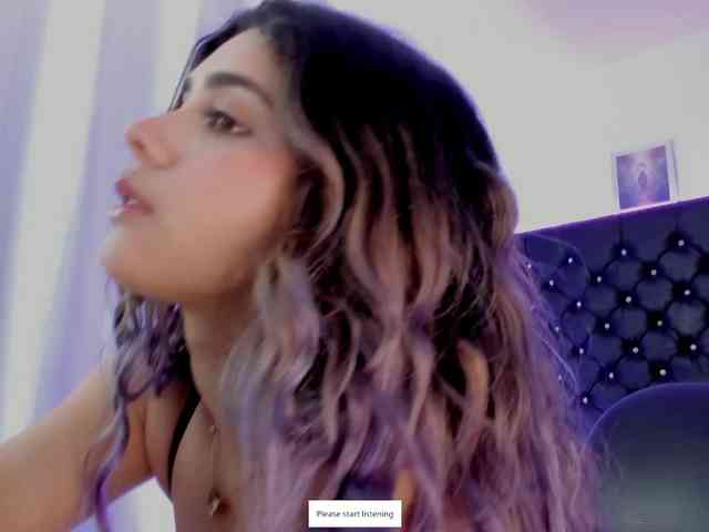 SharonStorm webcam