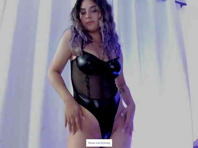 SharonStorm webcam