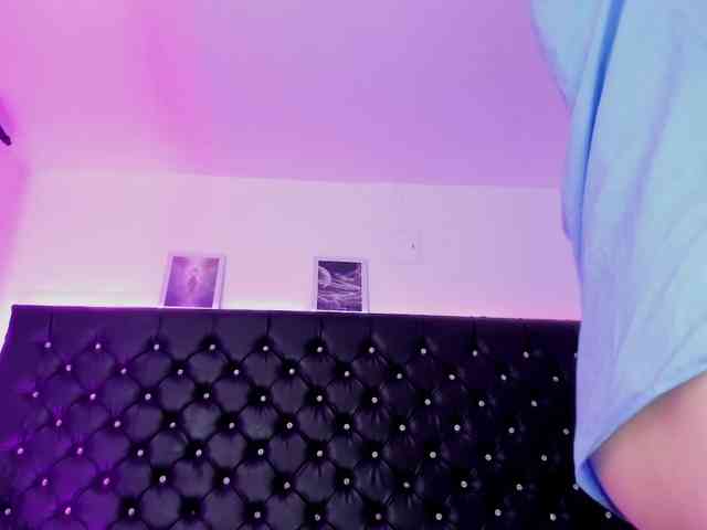 SharonStorm webcam