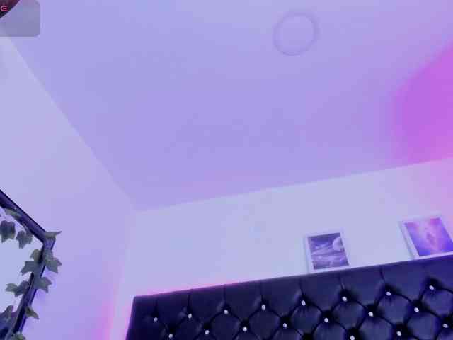 SharonStorm webcam