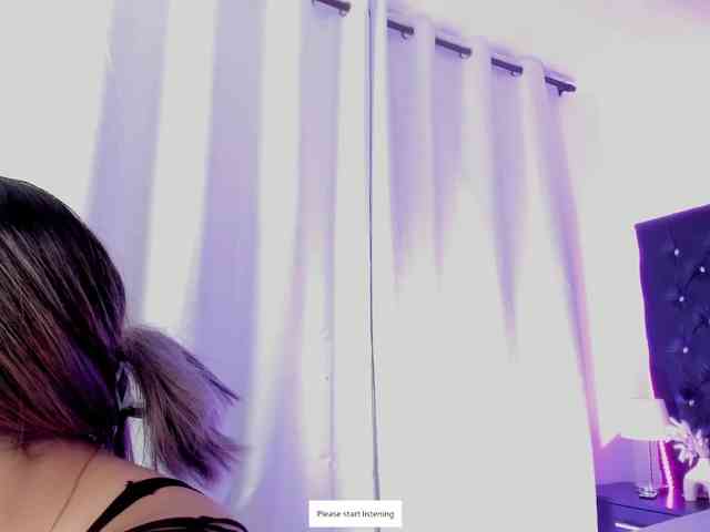SharonStorm webcam