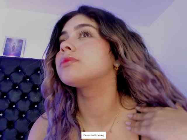 SharonStorm webcam