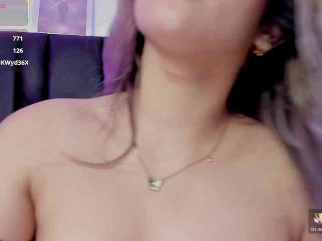 SharonStorm webcam