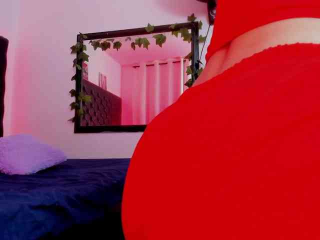 SharonStorm webcam