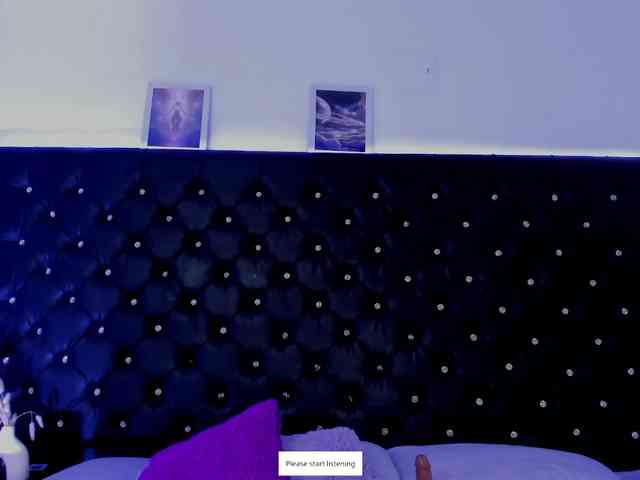 SharonStorm webcam