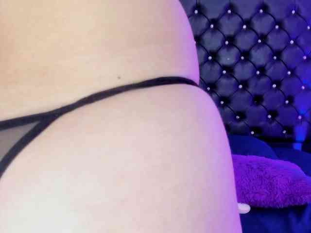 SharonStorm webcam