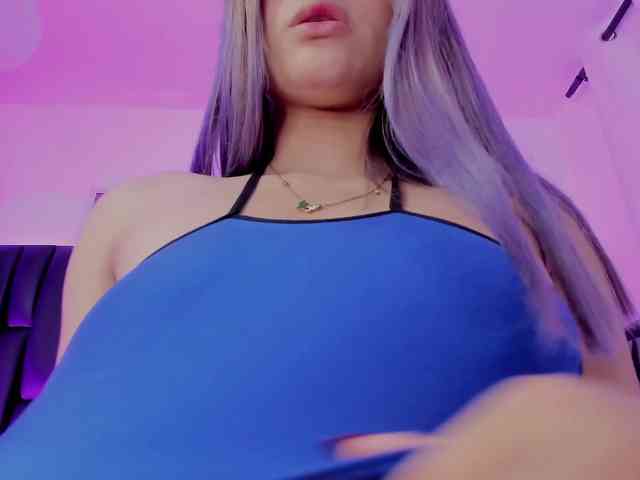 SharonStorm webcam