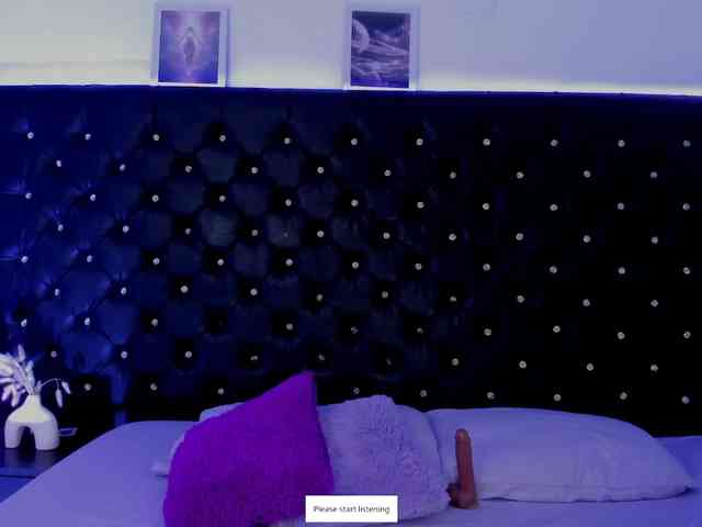 SharonStorm webcam