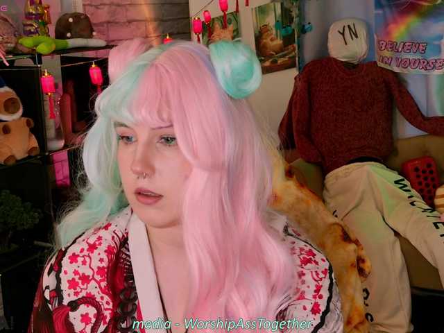 candy-yeah live webcam show