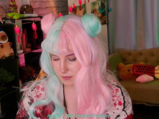 candy-yeah live cam on BongaCams