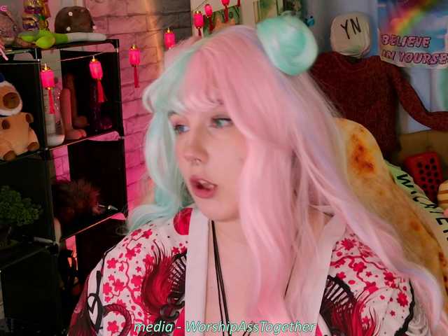 candy-yeah live webcam show