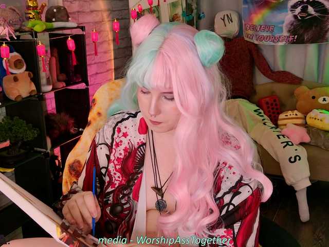 candy-yeah live webcam show