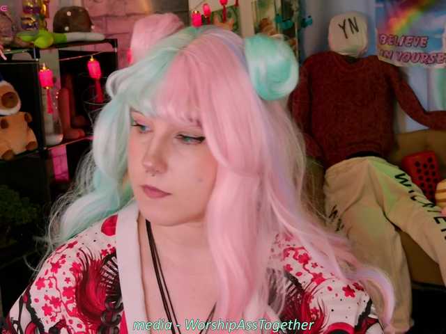 candy-yeah live webcam show