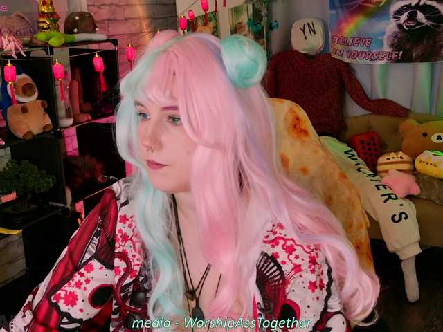 candy-yeah live webcam show