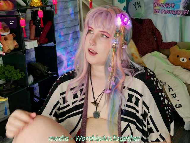 candy-yeah cam belle