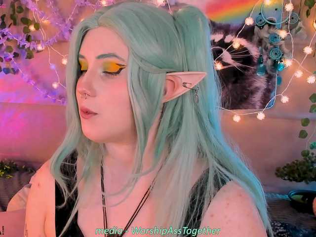 candy-yeah's BongaCams show and profile