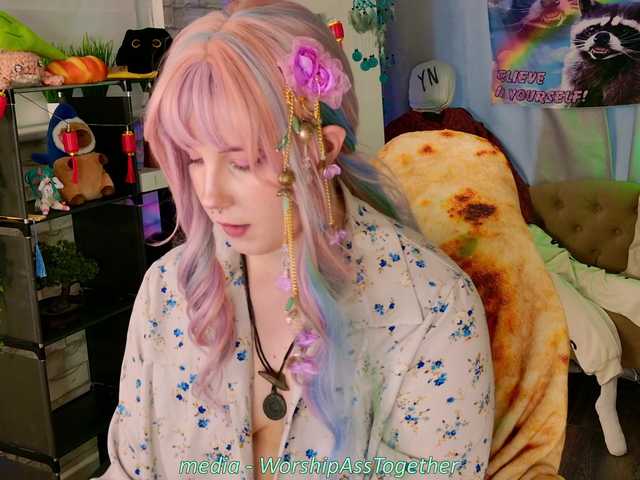 candy-yeah live cam on BongaCams